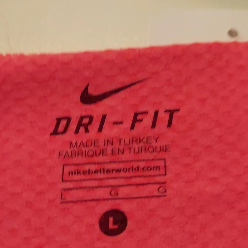 Women's Nike Dri-fit athletic top - Picture 4 of 7